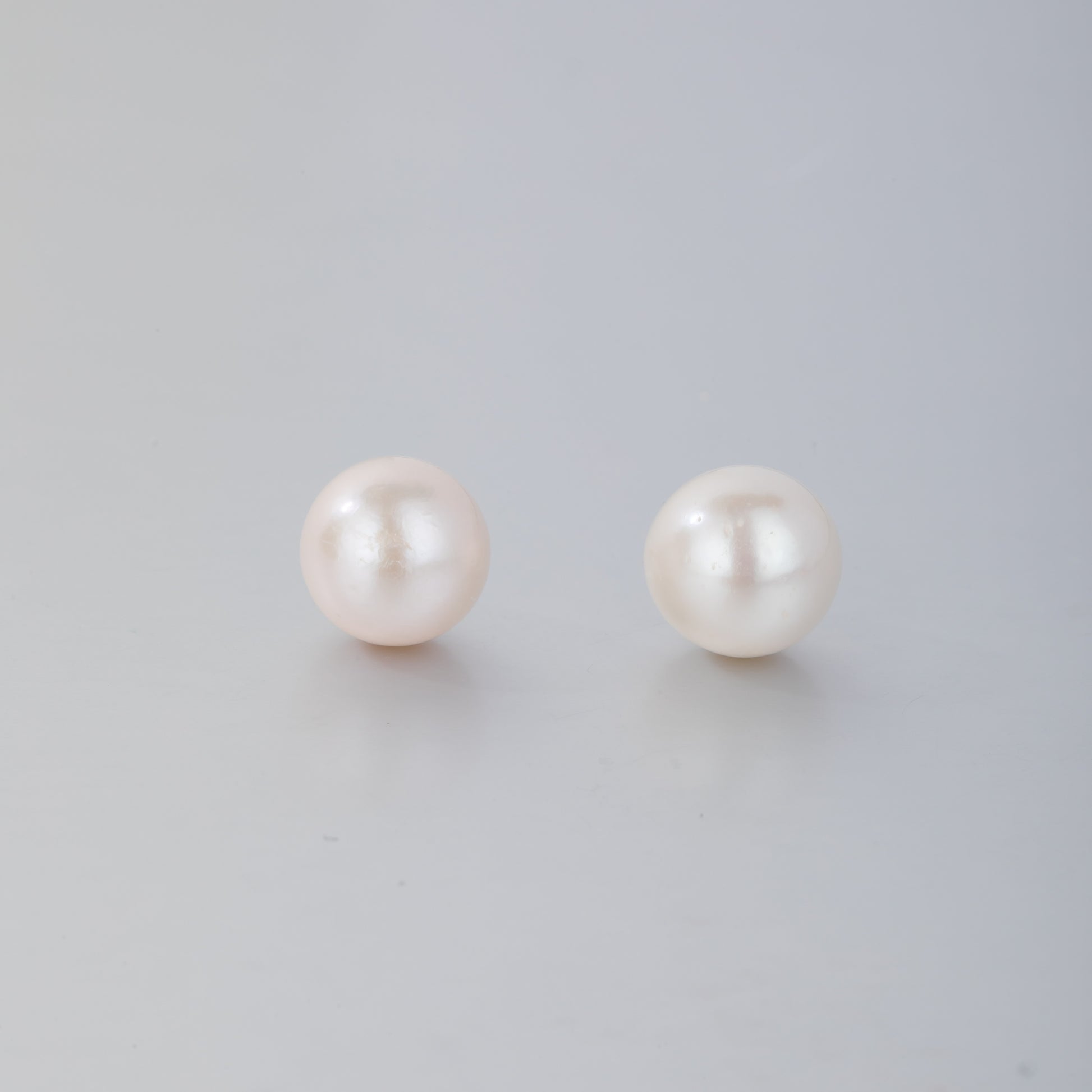STELLA MARGARITA elegant white pearl earrings for women with classic round design